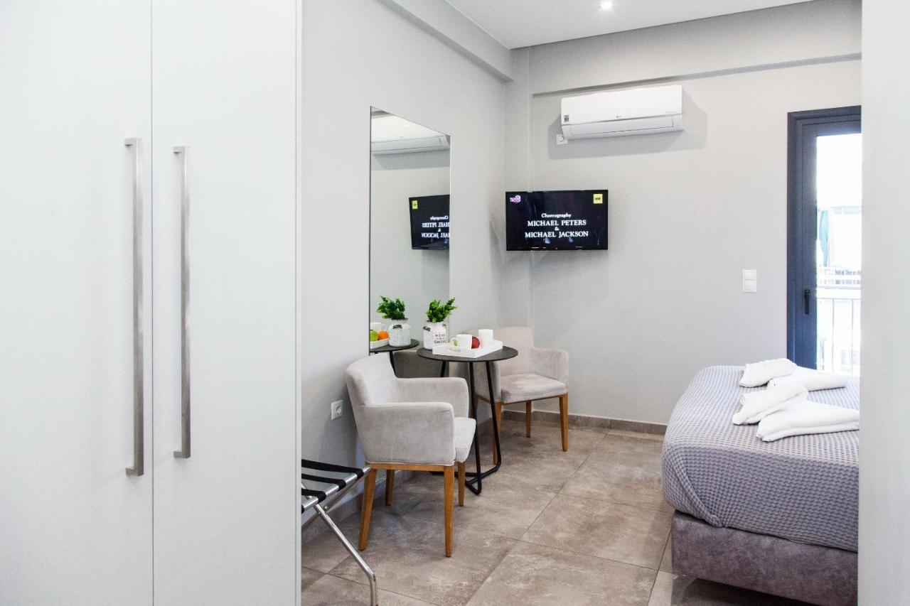 Appartamento A Spacious Brand New Studio Ideal For 2 A Atene Esterno foto